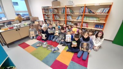 Foto des Albums: Weihnachtsfeier- Buchspendenaktion