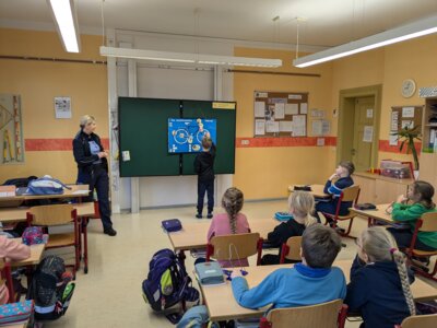 Foto des Albums: Radfahrausbildung Klasse 3 - Theorie