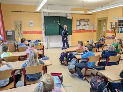 Foto des Albums: Radfahrausbildung Klasse 3 - Theorie