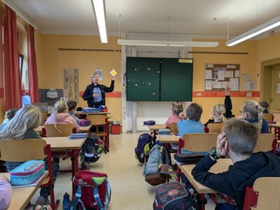 Foto des Albums: Radfahrausbildung Klasse 3 - Theorie