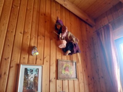 Sie wacht zwar &uuml;ber uns, geh&ouml;rt sie doch in den Harz  (Bild vergr&ouml;&szlig;ern)