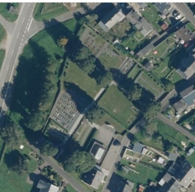 2022 Luftbild Friedhof Malborn  (Bild vergr&ouml;&szlig;ern)