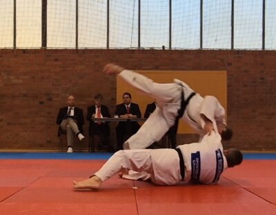 Nage no kata 5  (Bild vergr&ouml;&szlig;ern)