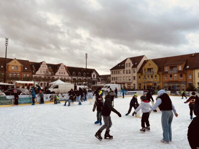 Foto des Albums: Winterschulfahrt: Eislaufen