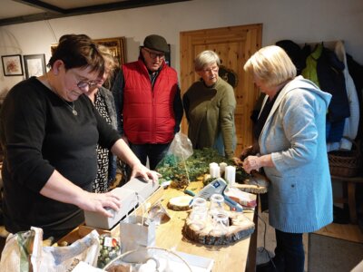 Foto des Albums: Rosen-Frauen basteln in Perleberg (17.11.2024)