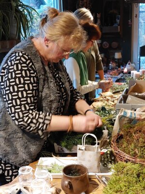 Foto des Albums: Rosen-Frauen basteln in Perleberg (17.11.2024)