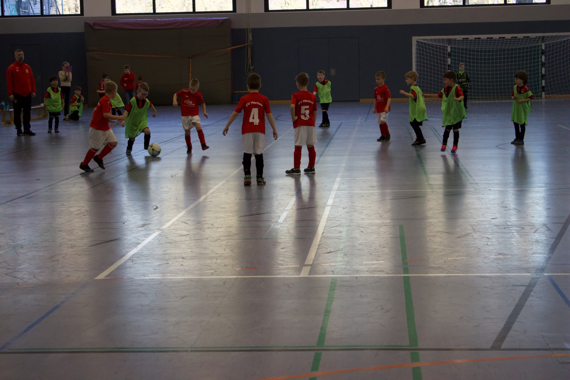 Bild: ... und damit Platz für Dribblings.