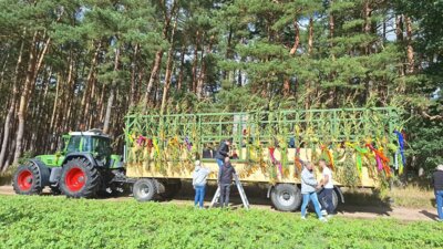 Foto des Albums: Erntefest Tessenow