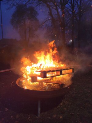 Foto des Albums: Neujahrsfeuer Tessenow