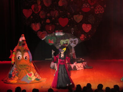 Foto des Albums: Der Traumzauberbaum-Herr Kellerstaub rettet Weihnachten