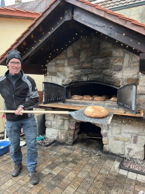 Vorschaubild: Beim Brotbacken