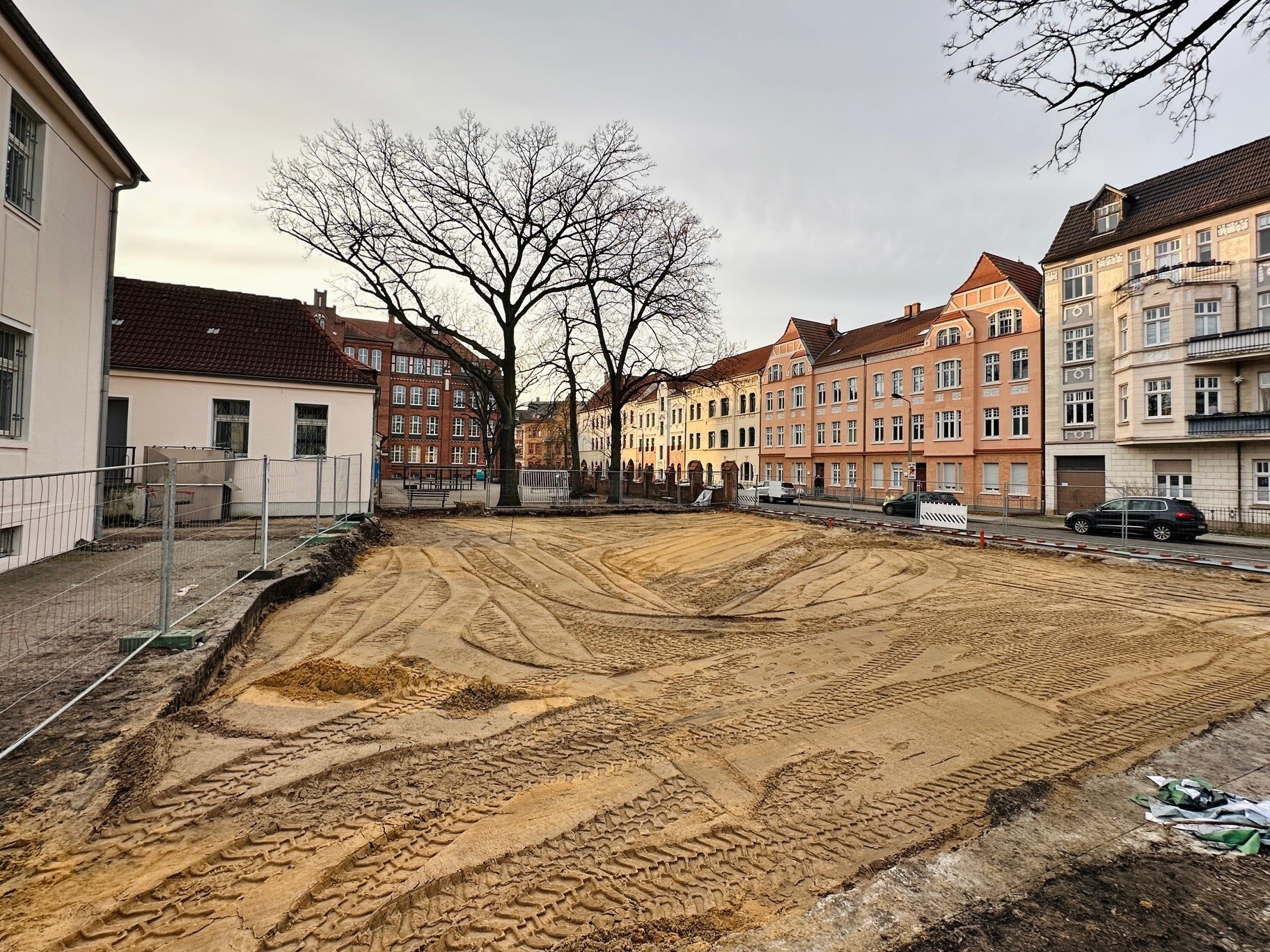 Bild: Auf dem Gelände des Kinder- und Jugendkulturzentrums sollen in diesem Jahr unter anderem eine Sitz- und Grillecke, ein Gerätehaus mit Gründach, eine überdachte Abstellmöglichkeit für Fahrräder und ein überdachter Sitzplatz entstehen