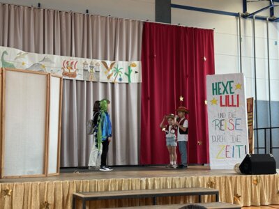 Foto des Albums: Hexe Lilli und die Reise durch die Zeit- Theateraufführung am 29.01.2025