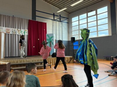 Foto des Albums: Hexe Lilli und die Reise durch die Zeit- Theateraufführung am 29.01.2025