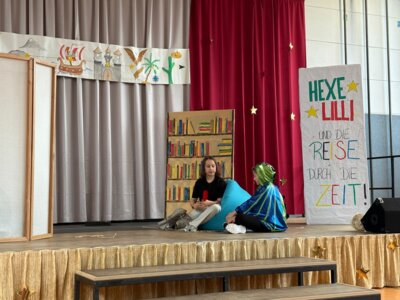Foto des Albums: Hexe Lilli und die Reise durch die Zeit- Theateraufführung am 29.01.2025