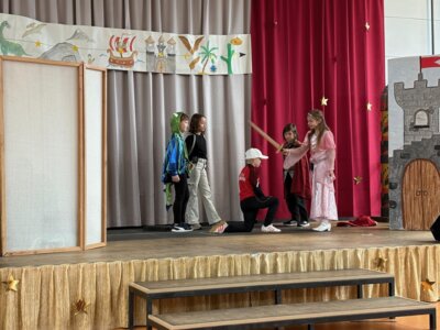 Foto des Albums: Hexe Lilli und die Reise durch die Zeit- Theateraufführung am 29.01.2025