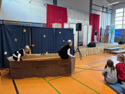 Foto des Albums: Hexe Lilli und die Reise durch die Zeit- Theateraufführung am 29.01.2025