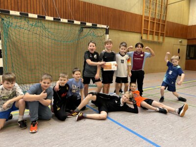 Foto des Albums: Fußballturnier der Antoniusgrundschule und der SKHM
