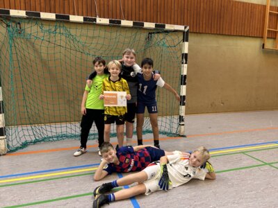 Foto des Albums: Fußballturnier der Antoniusgrundschule und der SKHM