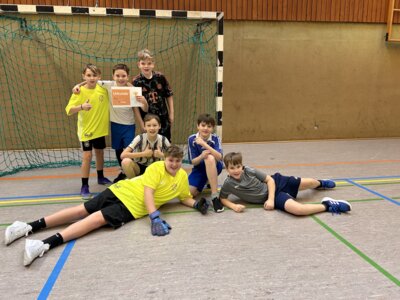 Foto des Albums: Fußballturnier der Antoniusgrundschule und der SKHM