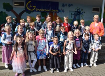 Wir w&uuml;nschen unseren neuen Mitsch&uuml;lerinnen und Mitsch&uuml;lern einen guten Start und eine erfolgreiche Zeit in unserer Schule!  (Bild vergr&ouml;&szlig;ern)