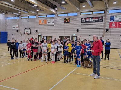 Foto des Albums: Hallenbezirksmeisterschaft D-Juniorinnen