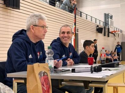 Foto des Albums: Hallenbezirksmeisterschaft D-Juniorinnen