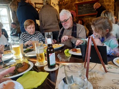 Es schmeckt?  (Bild vergr&ouml;&szlig;ern)