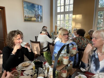 Foto des Albums: Adventsfrühstück 2024 Evenburg Café