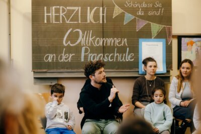 Foto des Albums: Besuch unseres Ministerpräsidenten und der Kultusministerin