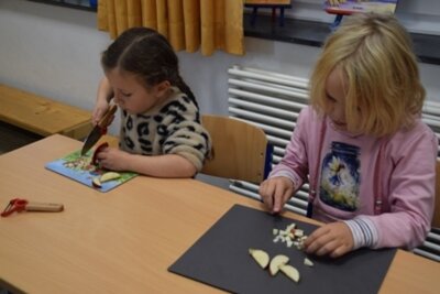 Foto des Albums: Apfel Apfel Apfel ... und die Kinder der Klasse 1