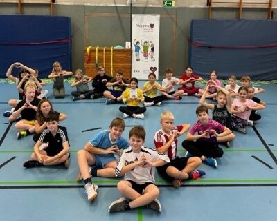 Foto des Albums: Rope Skipping mit Klasse 4
