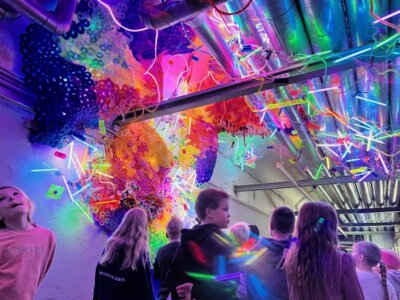 Foto des Albums: Klasse 3 besucht das Lichtkunstmuseum