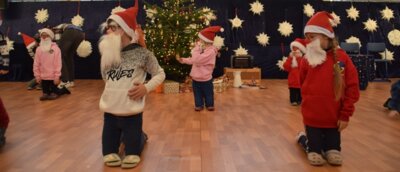 Foto des Albums: Große Weihnachtsfeier