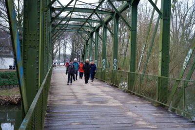 10) Ohedamm-Br&uuml;cke &uuml;ber die Leine  (Bild vergr&ouml;&szlig;ern)