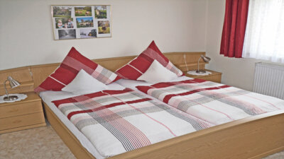 Schlafzimmer Weideblick  (Bild vergr&ouml;&szlig;ern)