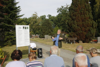 Foto des Albums: Geschichtstafel