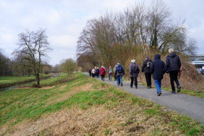 Entlang der Westaue  (Bild vergr&ouml;&szlig;ern)