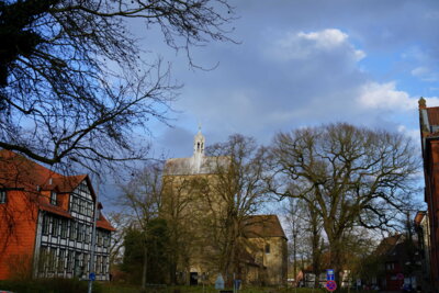 Letzter Blick - Stiftskirche Wunstorf  (Bild vergr&ouml;&szlig;ern)