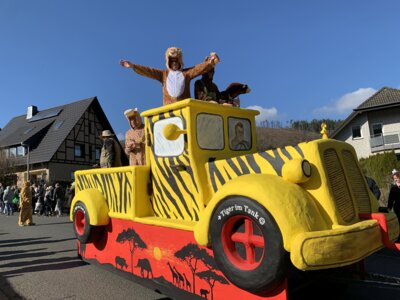 Foto des Albums: Karnevalszug Beringhausen 2025 (02.​03.​2025)