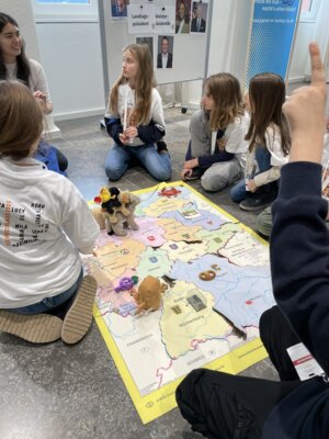 Foto des Albums: Erdmännchen Landtag
