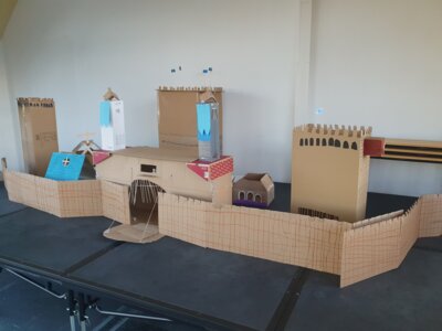 Foto des Albums: Ritterburgen aus Verpackungsmaterialien