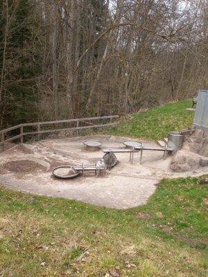 Wasserspielplatz Beuchertsm&uuml;hle  (Bild vergr&ouml;&szlig;ern)