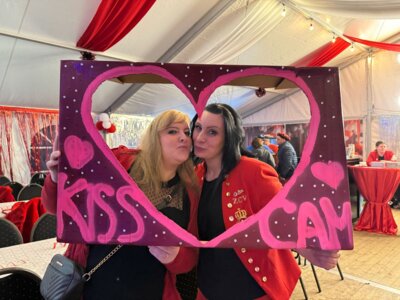 Foto des Albums: 40. Session - KissCam