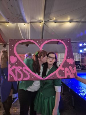 Foto des Albums: 40. Session - KissCam
