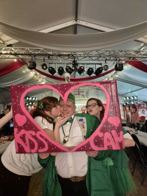 Foto des Albums: 40. Session - KissCam