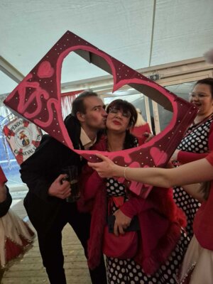 Foto des Albums: 40. Session - KissCam