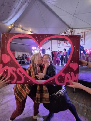 Foto des Albums: 40. Session - KissCam