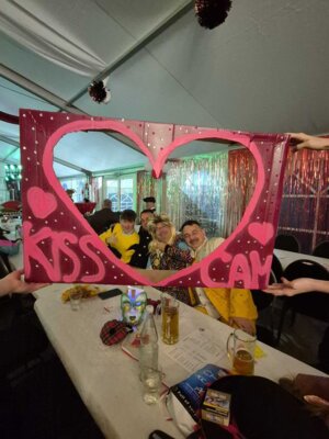 Foto des Albums: 40. Session - KissCam