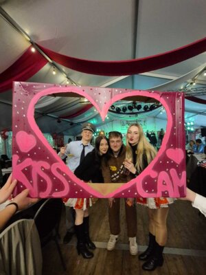 Foto des Albums: 40. Session - KissCam